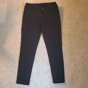 American Eagle Black Jeans - Size 6 Short